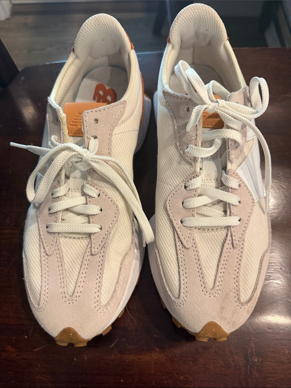 NEW | NEW BALANCE 327 White, Beige & Brown Retro Runner Sneakers 9.5